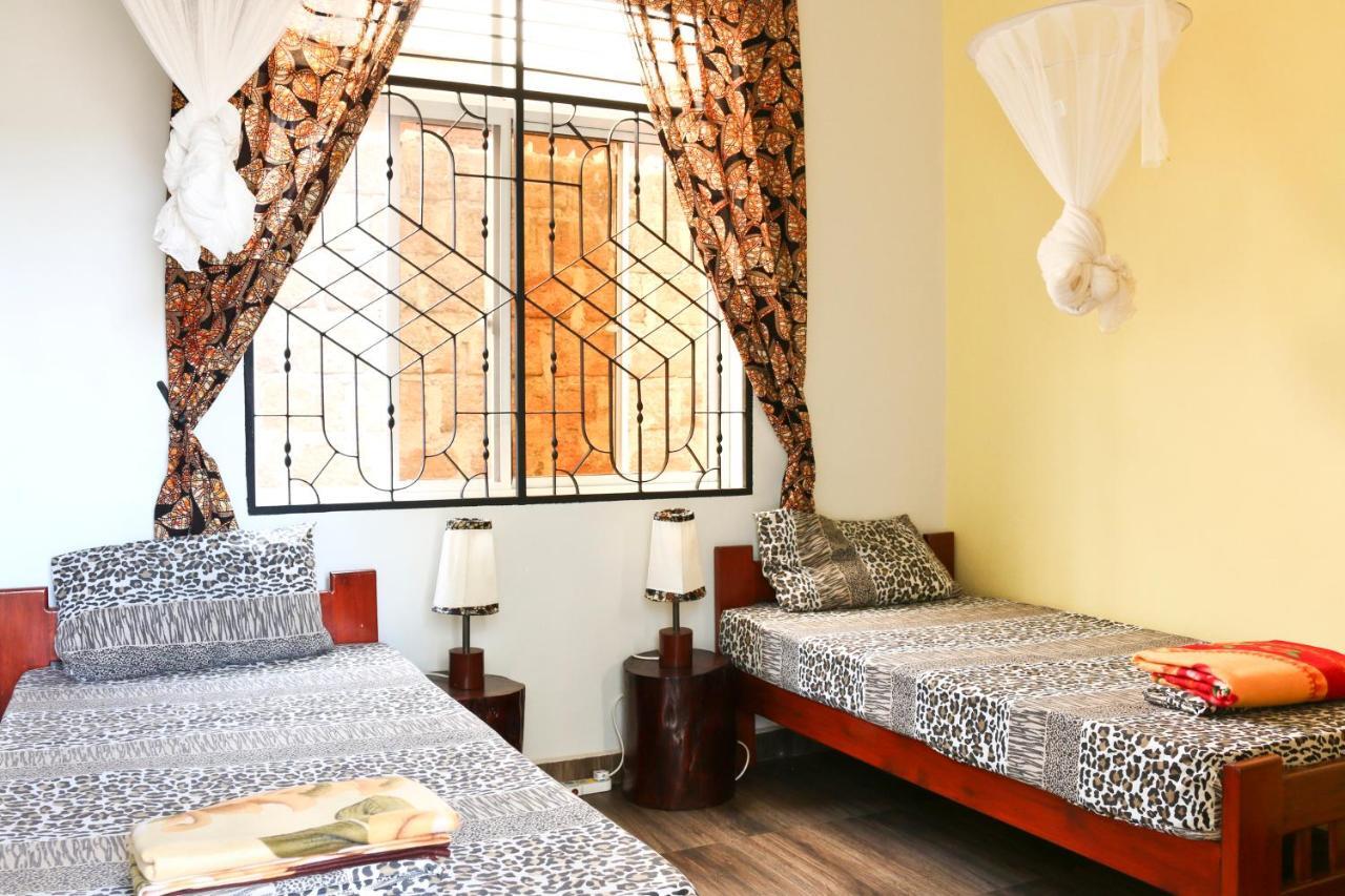 Rafiki Backpackers & Guesthouse Moshi Extérieur photo