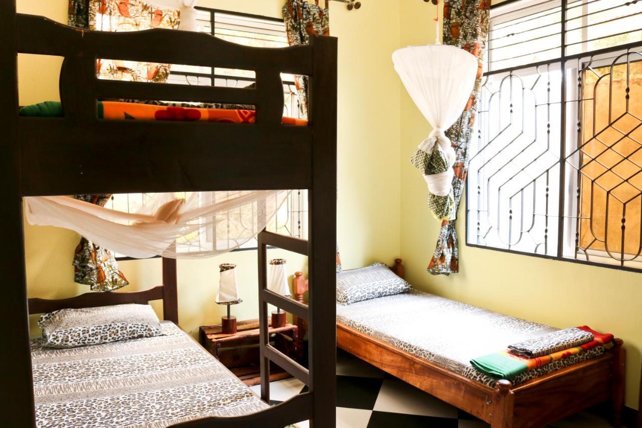 Rafiki Backpackers & Guesthouse Moshi Extérieur photo
